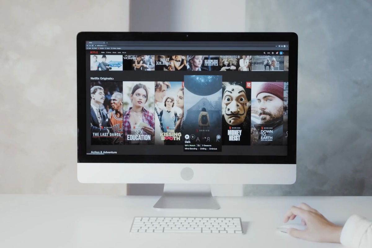 prikaz netflix-a na mac monitoru